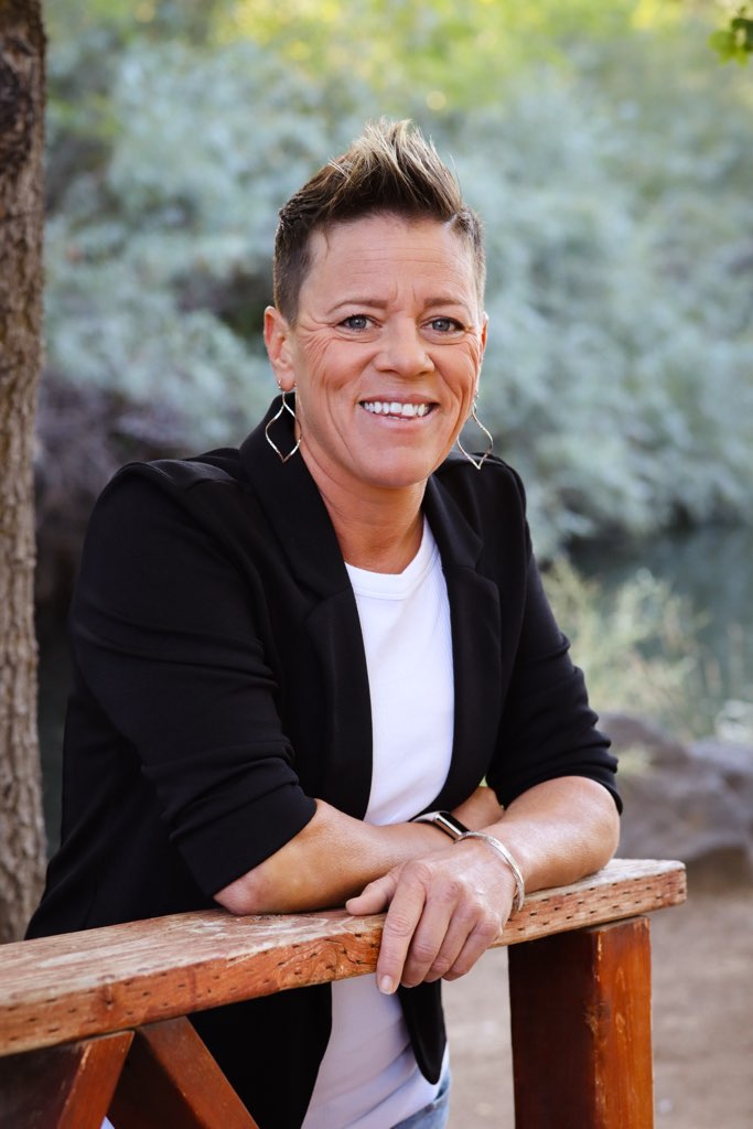 Delilah  Clymer